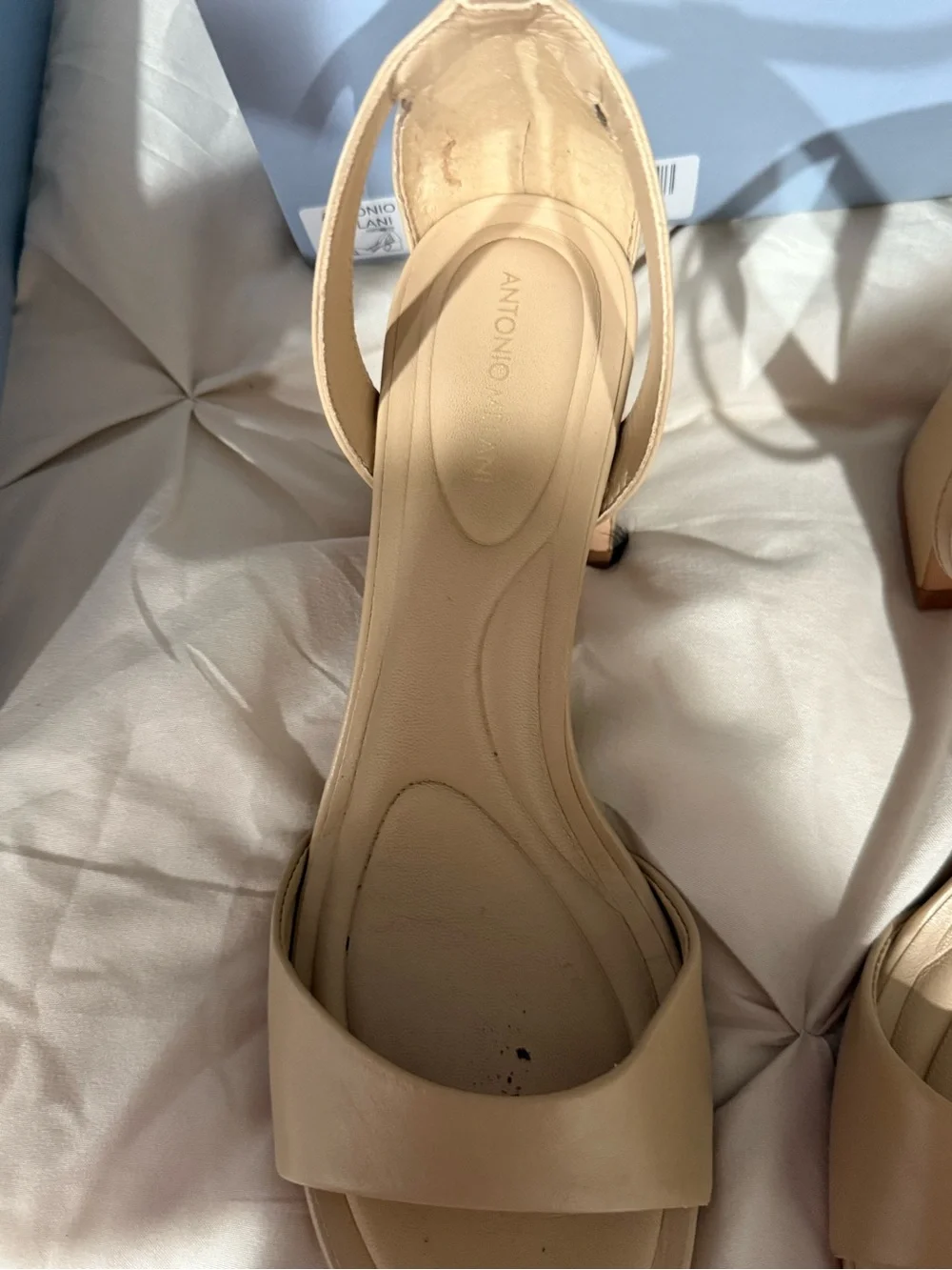 Antonio Melani heels used once size 8